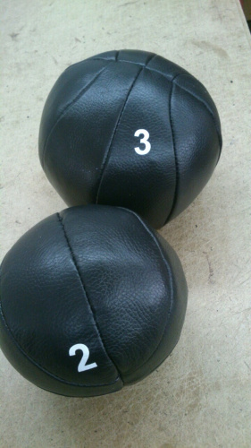 Медицинбол 2кг (натур. кожа,без шнуровки,рез. крошка)