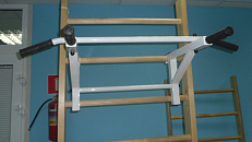 Тренажер турник-брусья навесной на шведскую стенку 1000х600х300мм